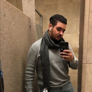 Meet your Posher, Christopher